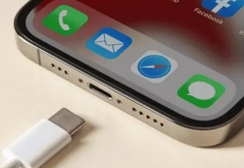 西华苹果15维修分享iPhone15改USB-C接口后能和安卓用户互借充电器吗 
